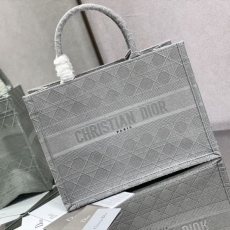 Dior Shopping Bags